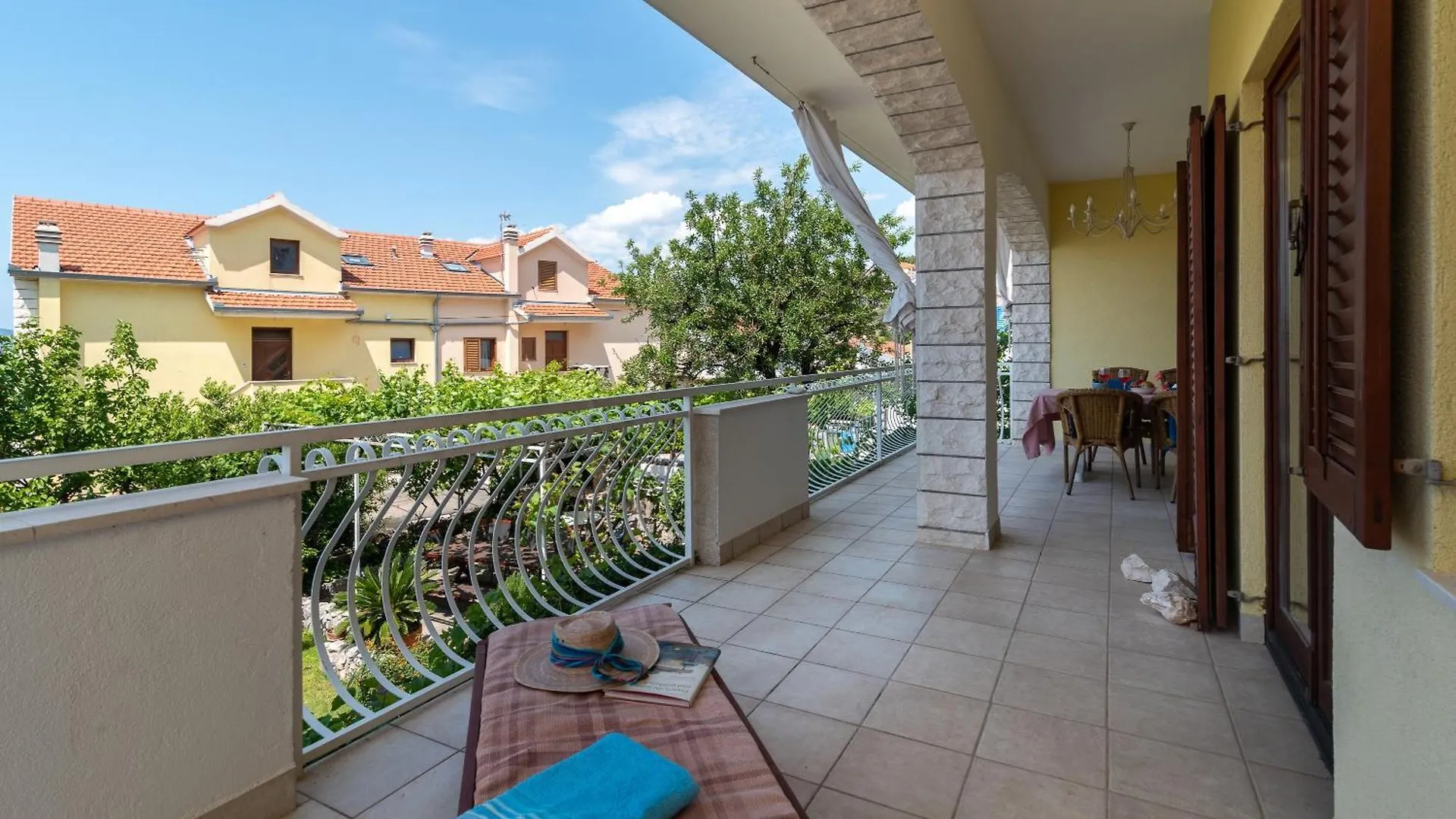Apartments Gordan With Garden, 3 Min Walk To The Beach Croatia