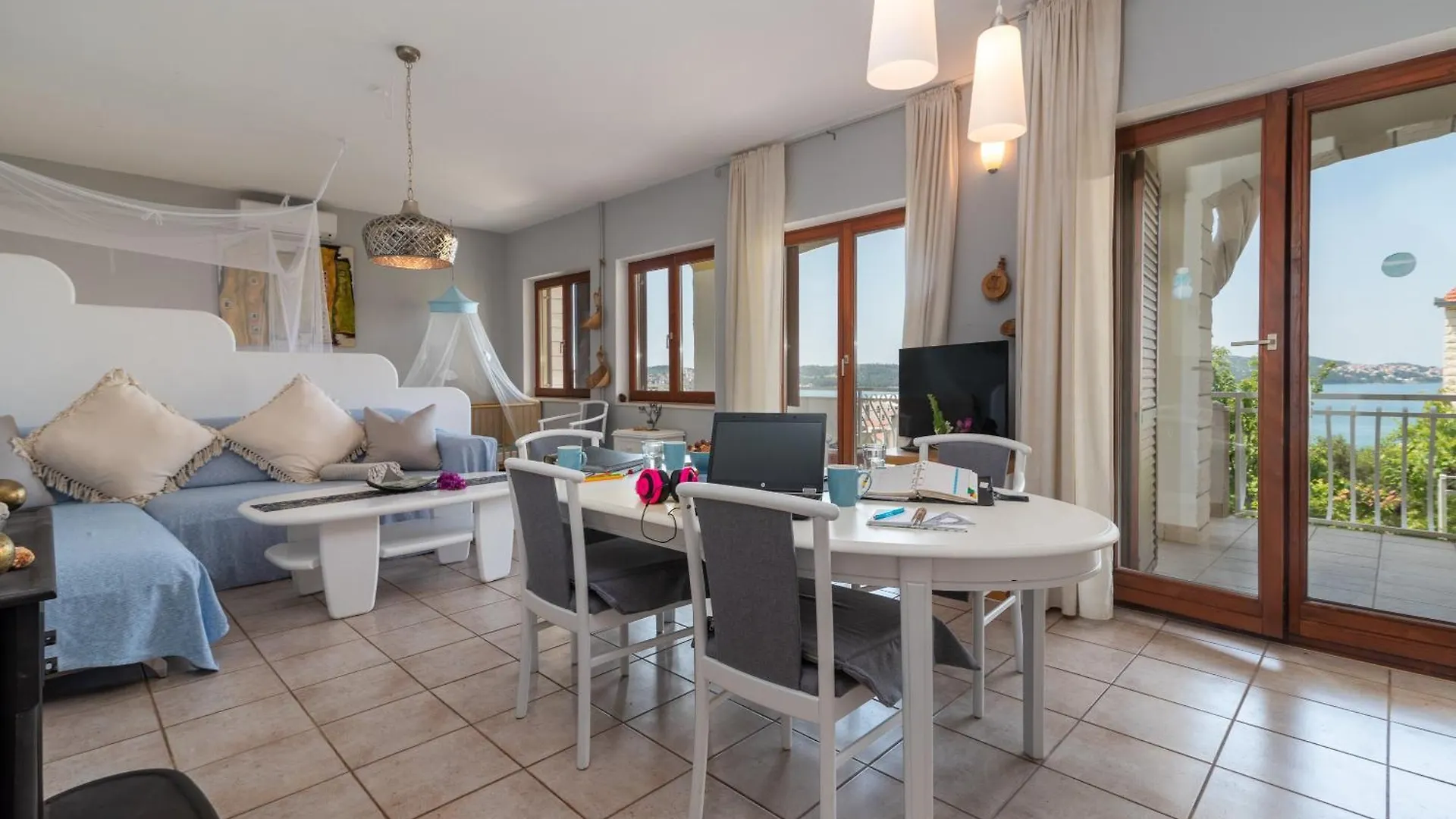 Apartments Gordan With Garden, 3 Min Walk To The Beach Croatia