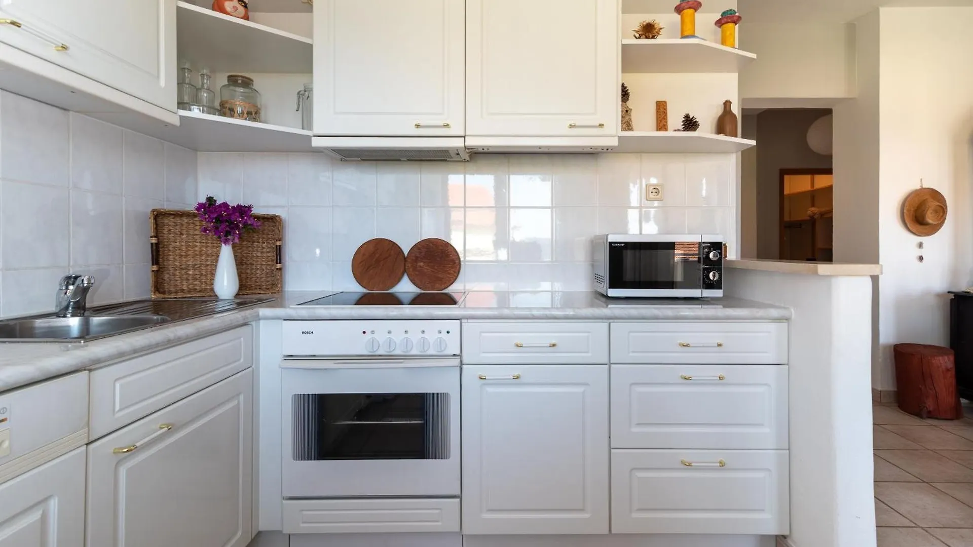 Apartments Gordan With Garden, 3 Min Walk To The Beach