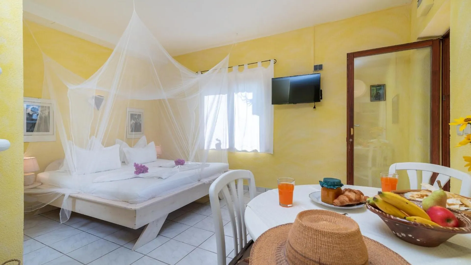 Apartments Gordan With Garden, 3 Min Walk To The Beach Croatia